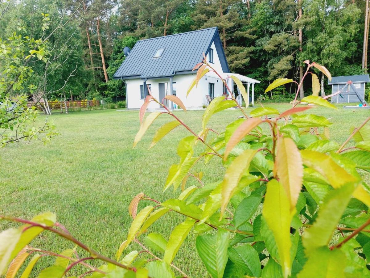 Jeszcze Bardziej Dziki Sad Villa Slajszewo Exteriör bild